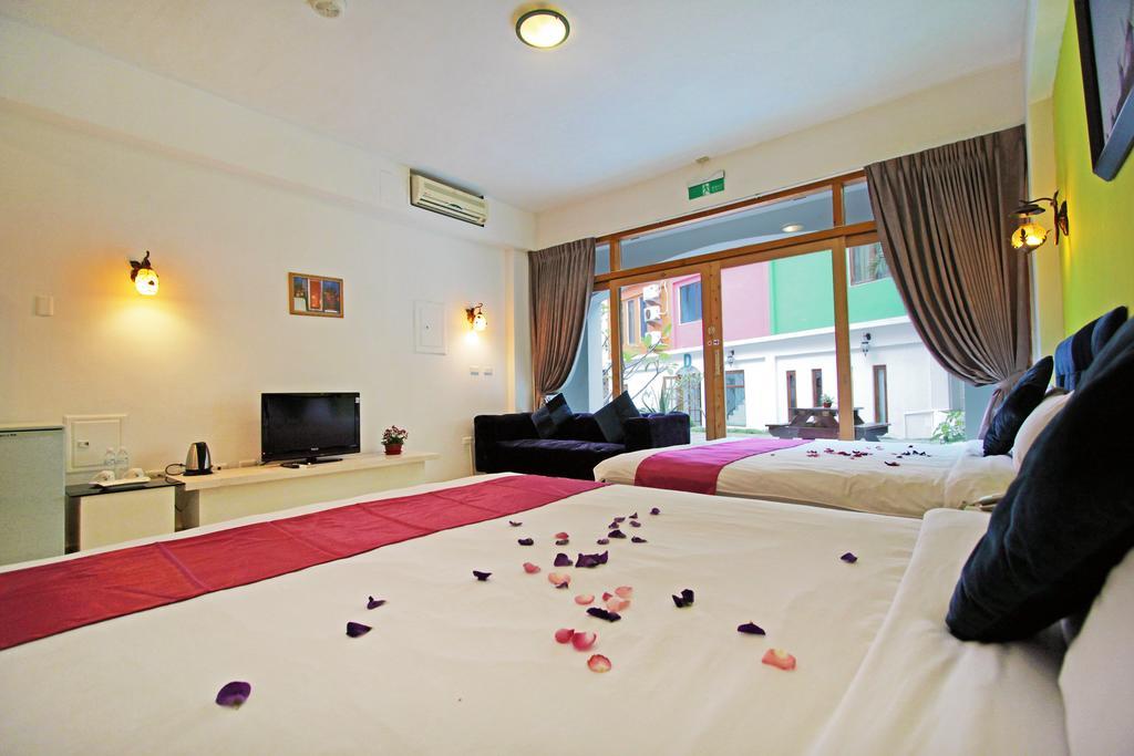 Rainbowtown Hotel Hualien Habitación foto